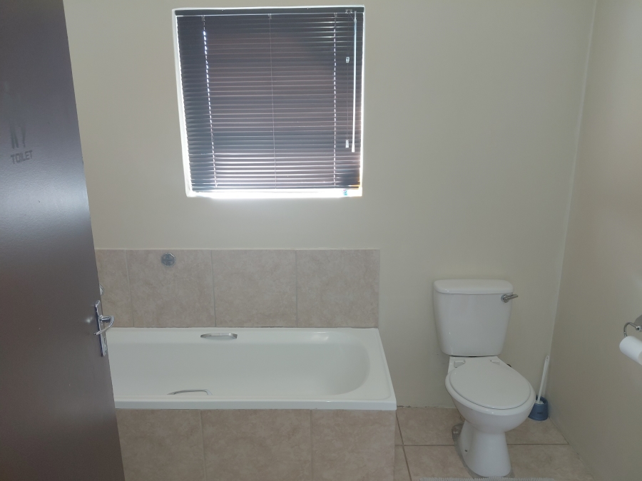 2 Bedroom Property for Sale in Campher Park Eastern Cape